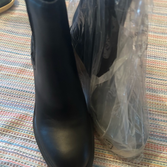 NWT Dolce Vita Boots - Picture 7 of 7